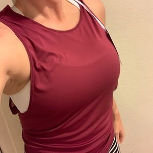 IVL power breeze tank - size 8  (NWT)